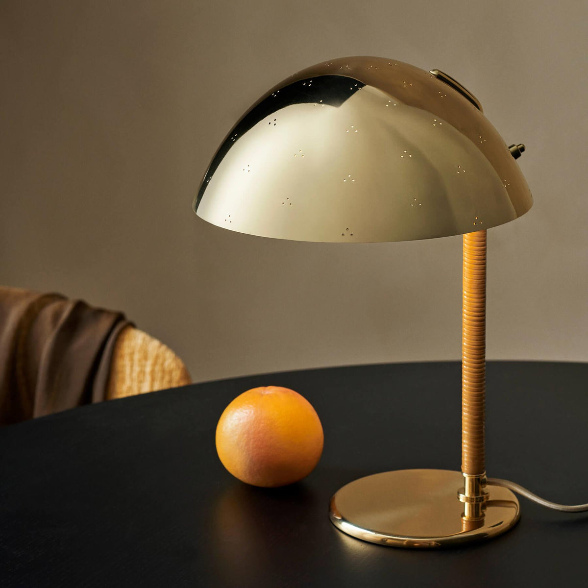 GUBI 9209 Table Lamp