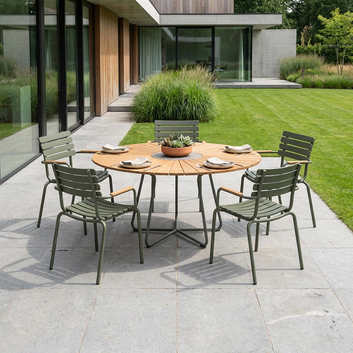 HOUE Round Garden Dining Set  - Large - Curated by Holloways of Ludlow