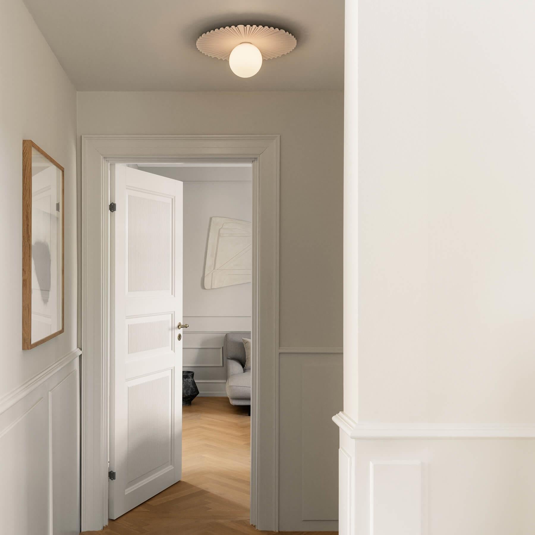 Nuura Liila Muuse Wall / Ceiling Light