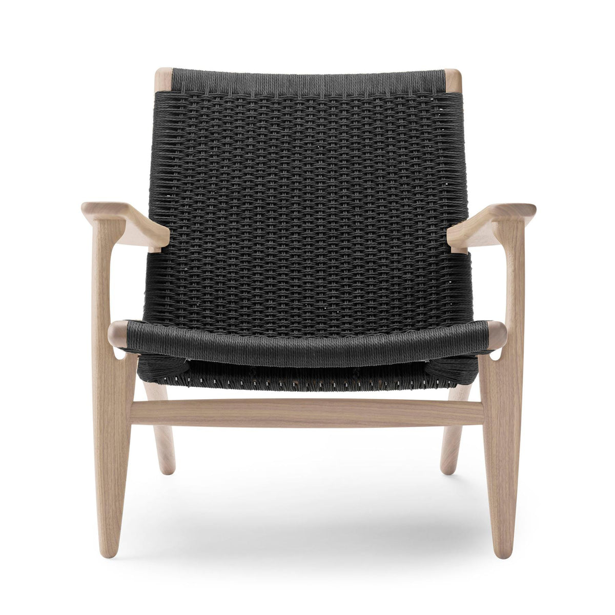 Carl Hansen & Son CH25 Lounge Chair
