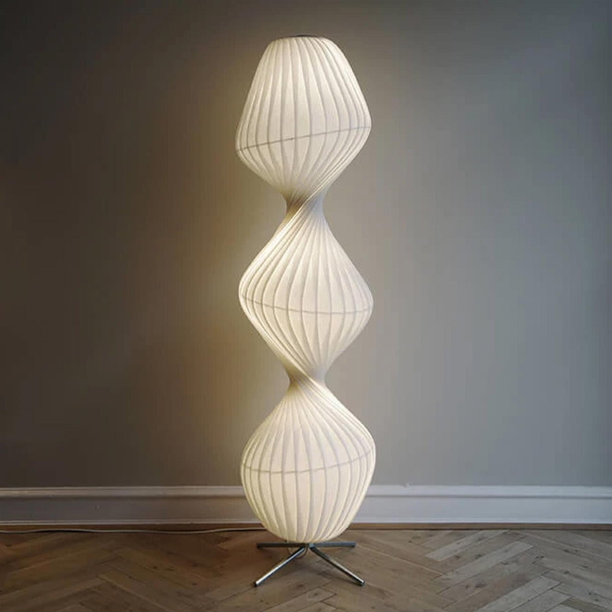 Tom Rossau TR33 Floor Lamp