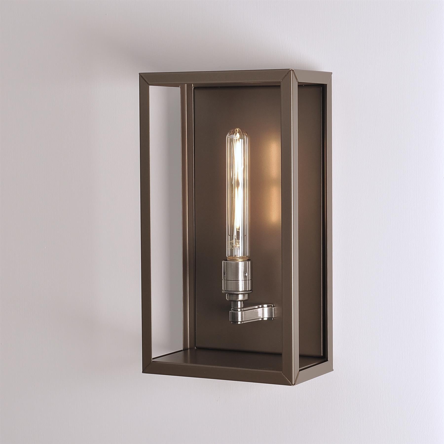 Chelsea British Box Light