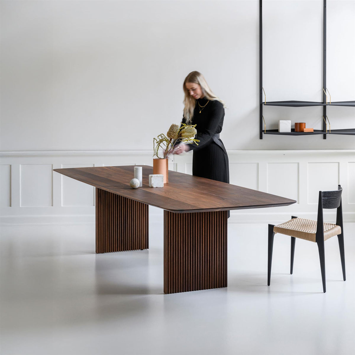 DK3 Ten Rectangular Extendable Dining Table, Large
