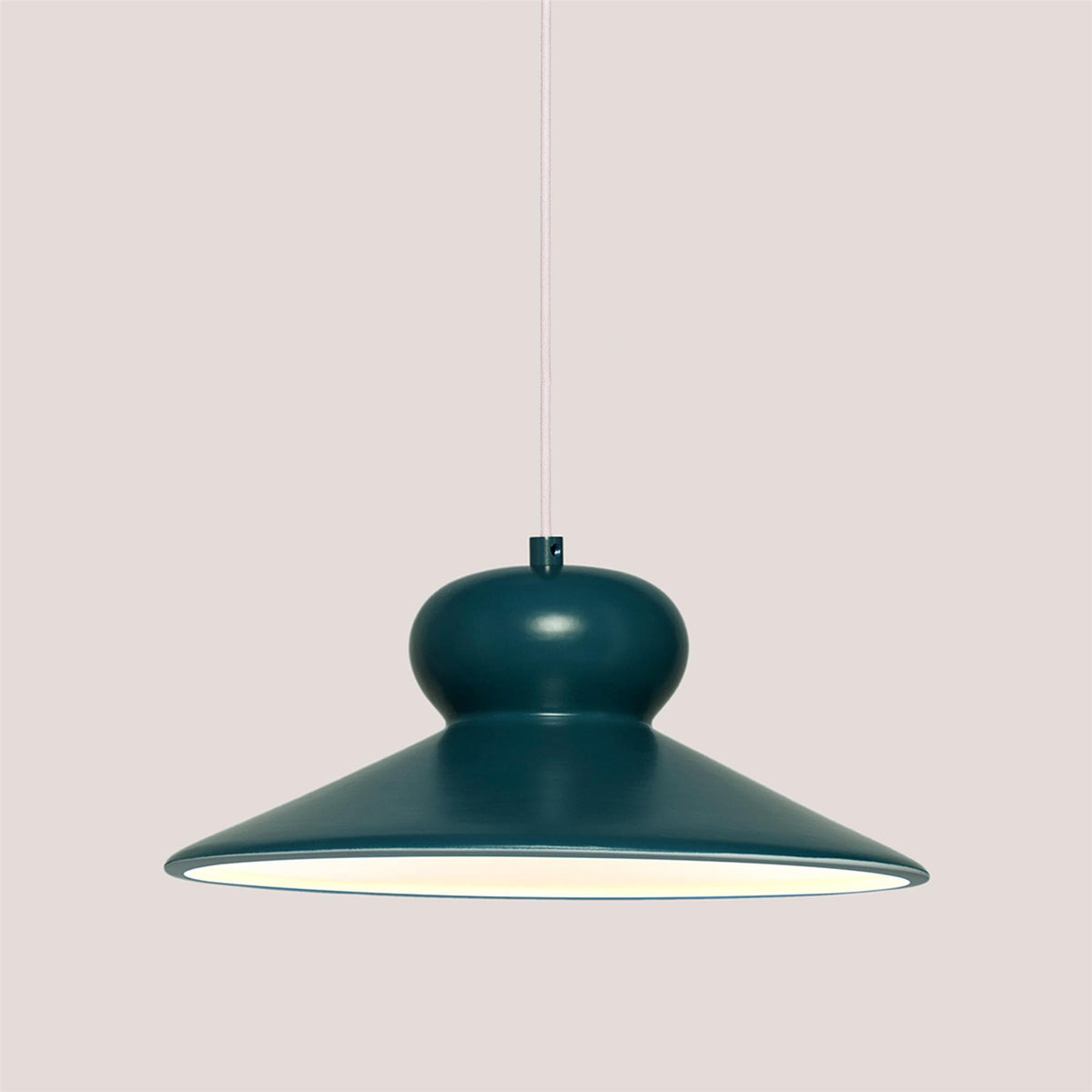 Patricia Lobo Ova Pendant Light