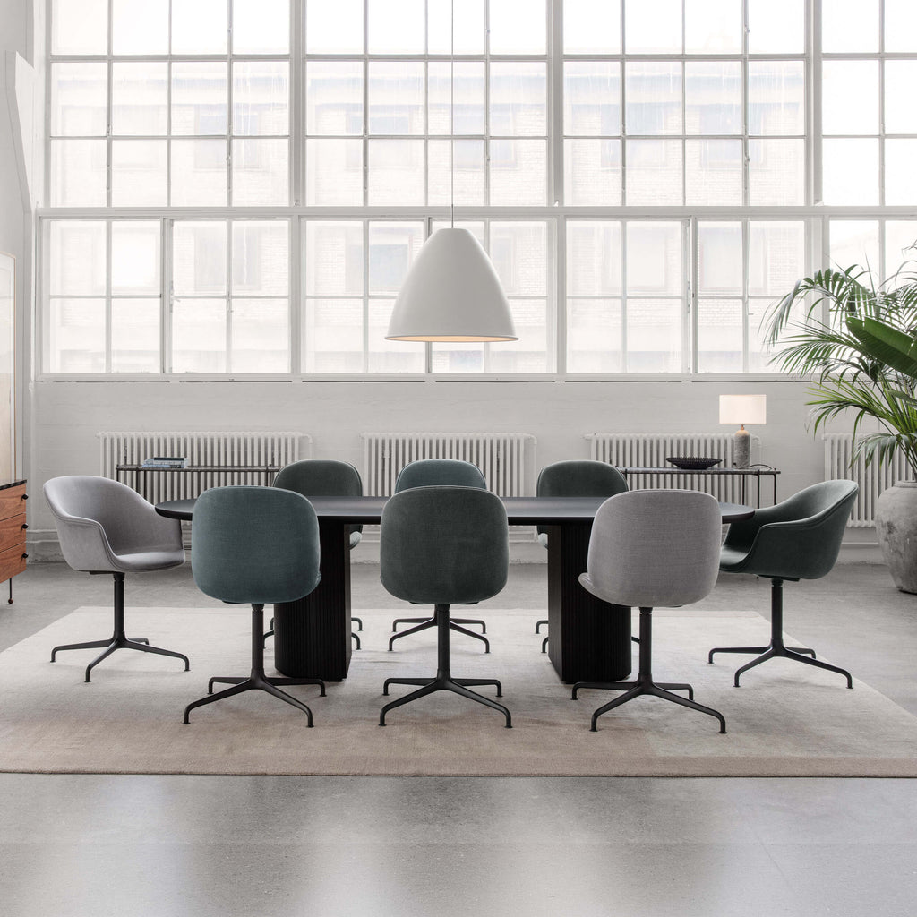 GUBI Bat Meeting Chair - 4 Star Swivel Base