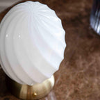 Halo Design Twist Oval Table Light