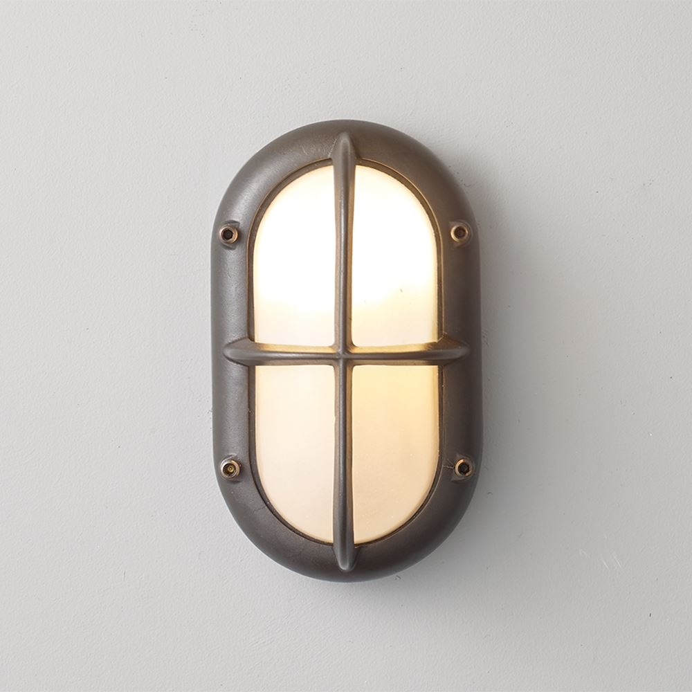 Davey Small Oval Exterior Bulkhead Fitting - With Guard