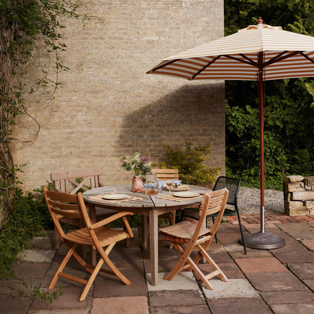 Fritz Hansen Drachmann Round Garden Dining Table
