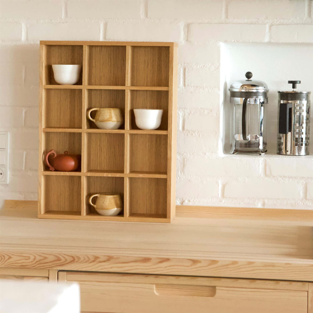 Kath & Andersen Cupshelves