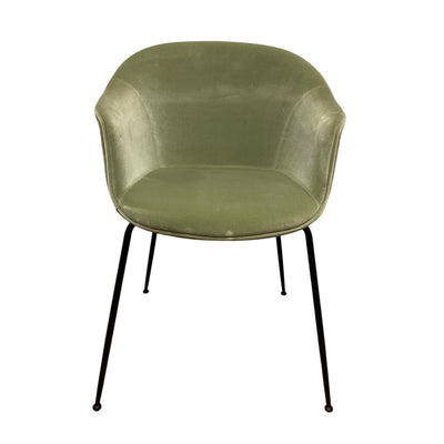 B-Stock Gubi Bat Chair - Red Velvet Dandy 202