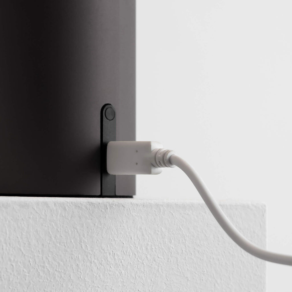 Artemide Takku Portable Rechargeable Lamp