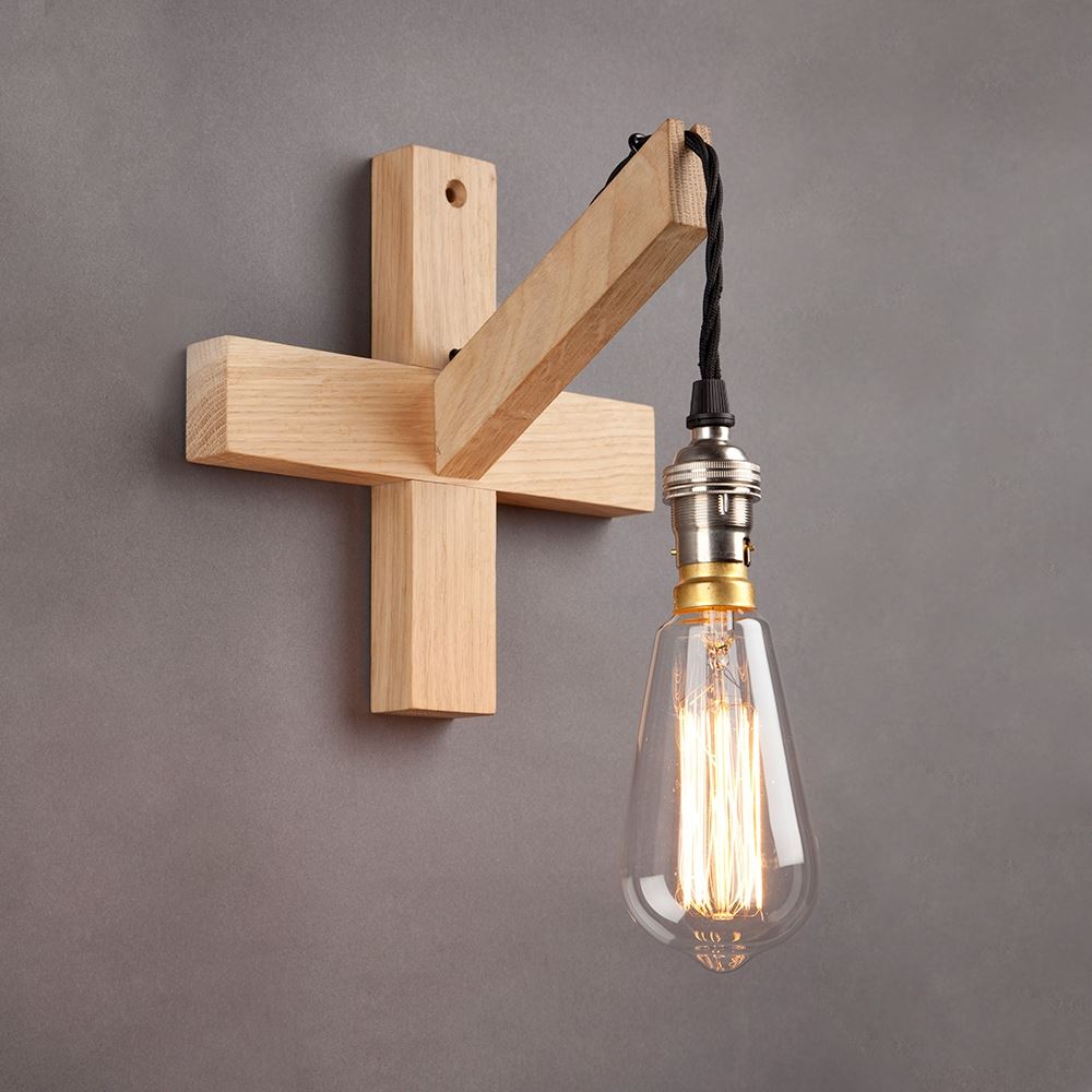 Outlet Old School Electric Oak Bulb Wall Light