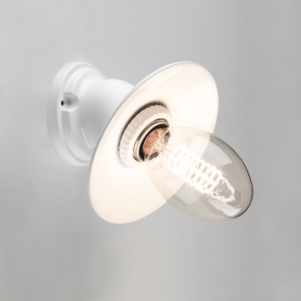 Old School Electric Calabria Ceramic Wall Light