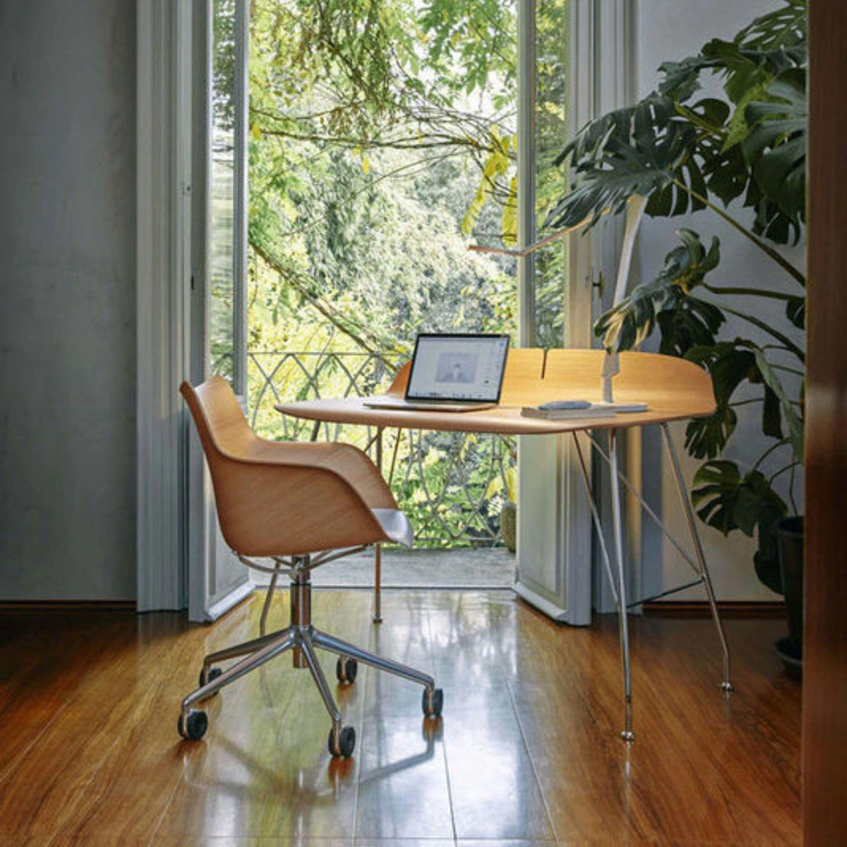 Kartell Q/Wood Armchair
