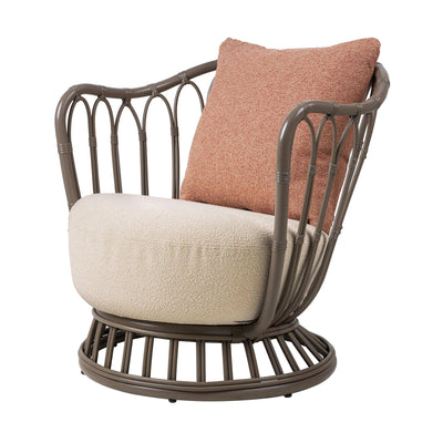 GUBI Grace Outdoor Lounge Chair