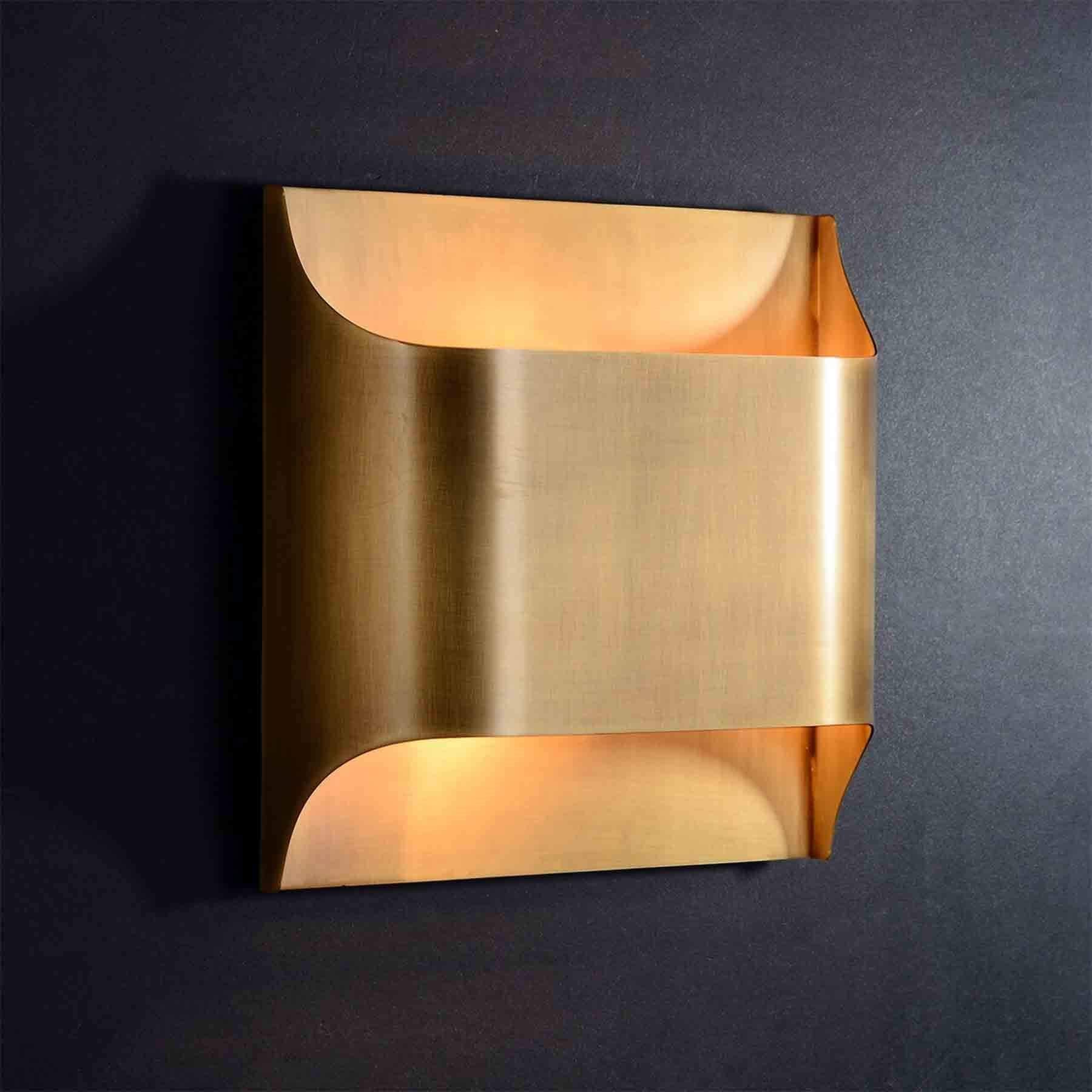 Jimmy Raiden Luther Wall Light