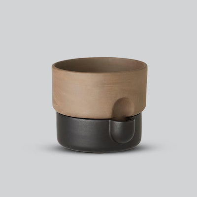 Northern Oasis Self Watering Planter