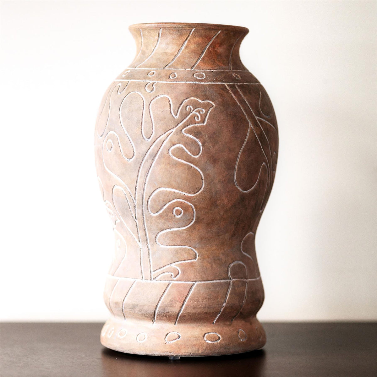 Dusty Deco Frida Vase