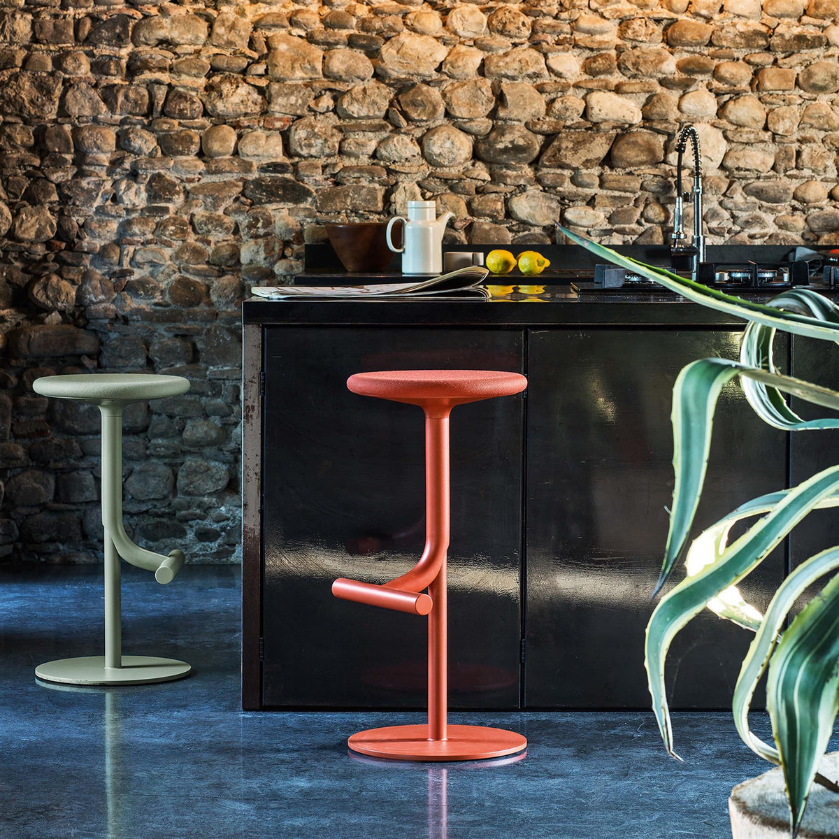 Magis Tibu Stool