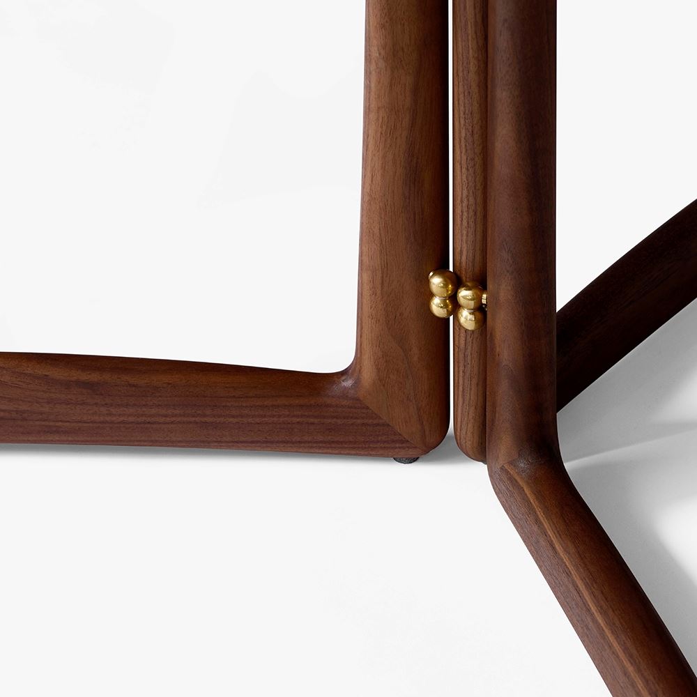 &Tradition HM6 Drop Leaf Dining Table
