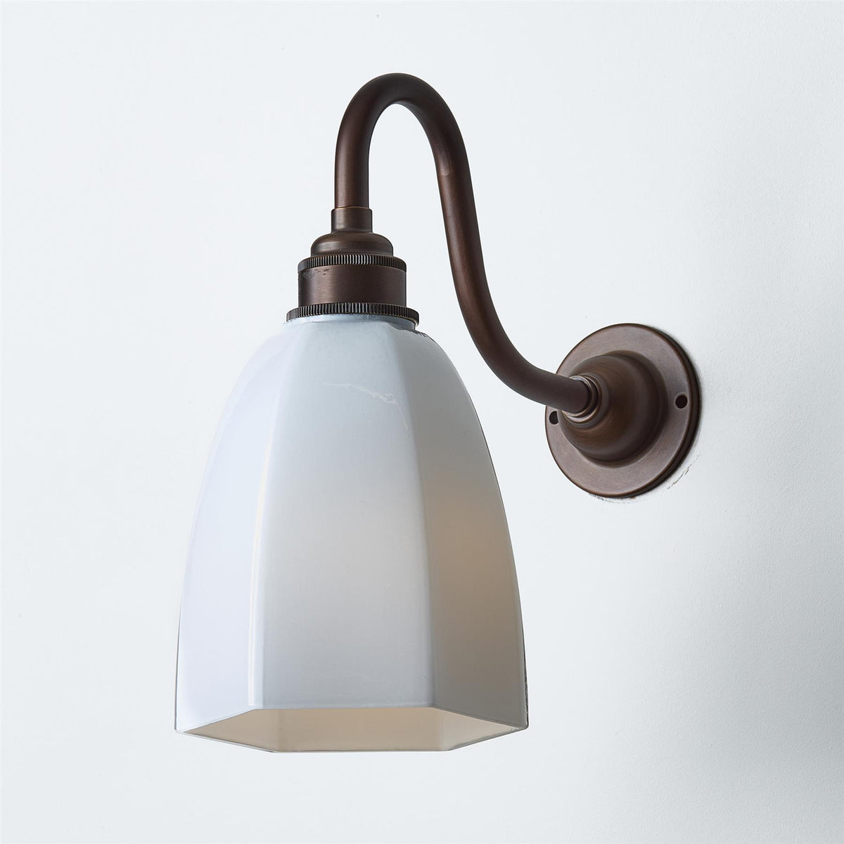 Old School Electric Gatsby Wall Light : Swan Arm