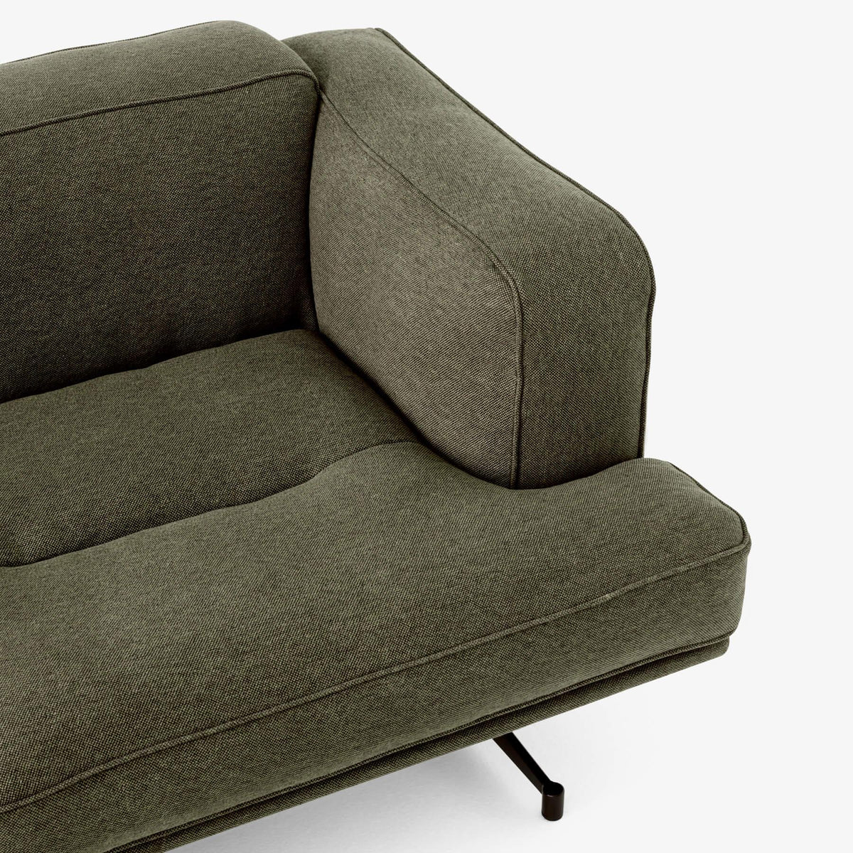 Outlet &Tradition AV23 Inland 3+ Seater Sofa - Clay 0014, Warm Black