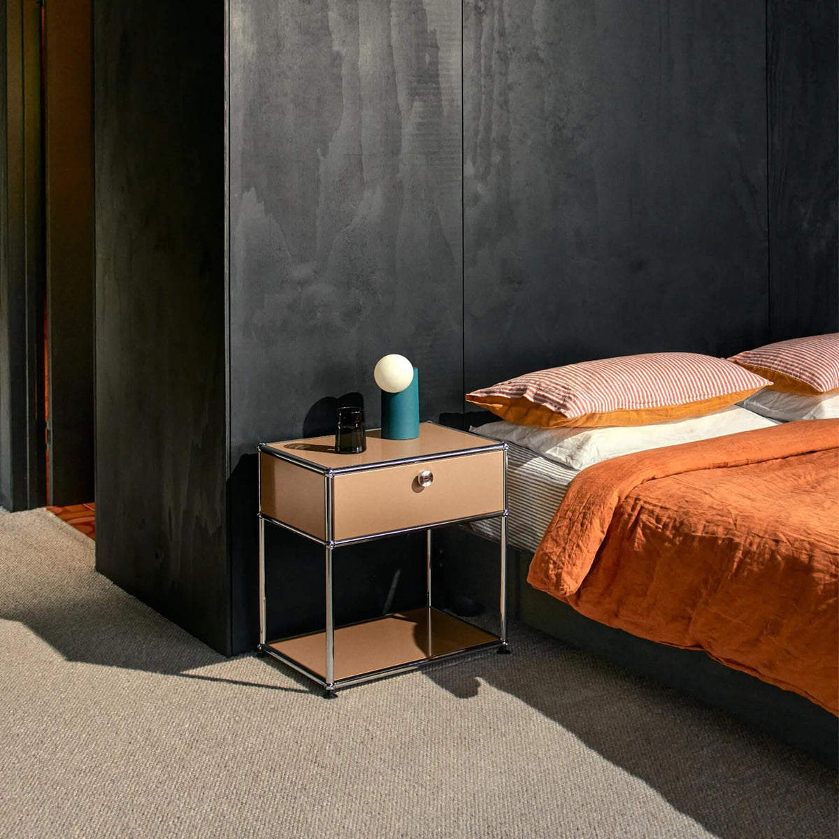 USM Haller Side Table M54