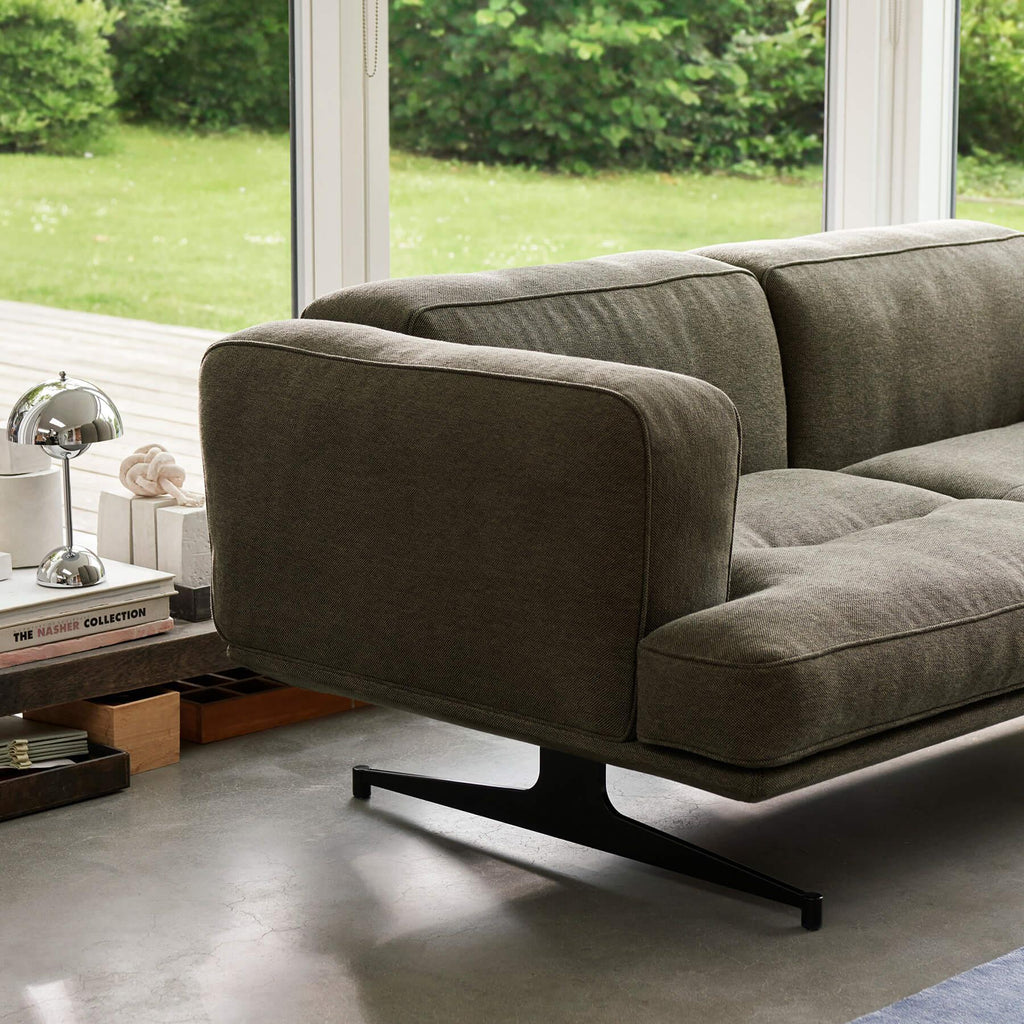 &Tradition AV22 Inland 2 Seater Sofa