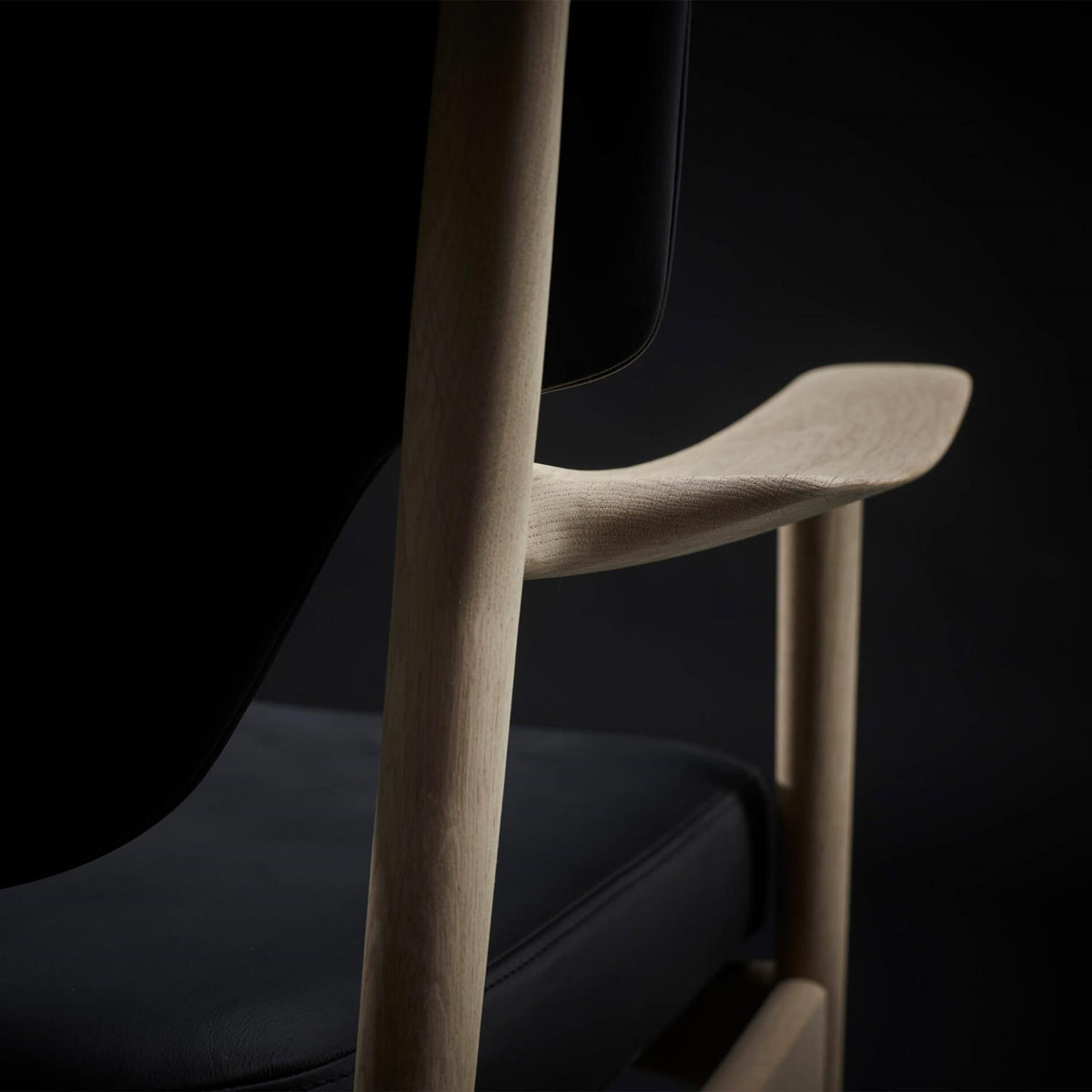 Eikund Veng Lounge Chair - Walnut with Tonica 2 and Blackenedblue 0732