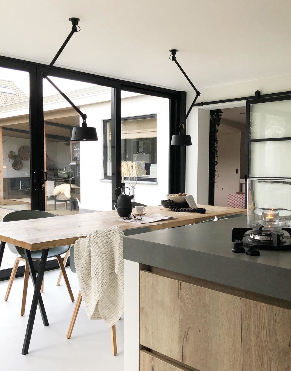 Bolt Ceiling Lamp - Double Arm