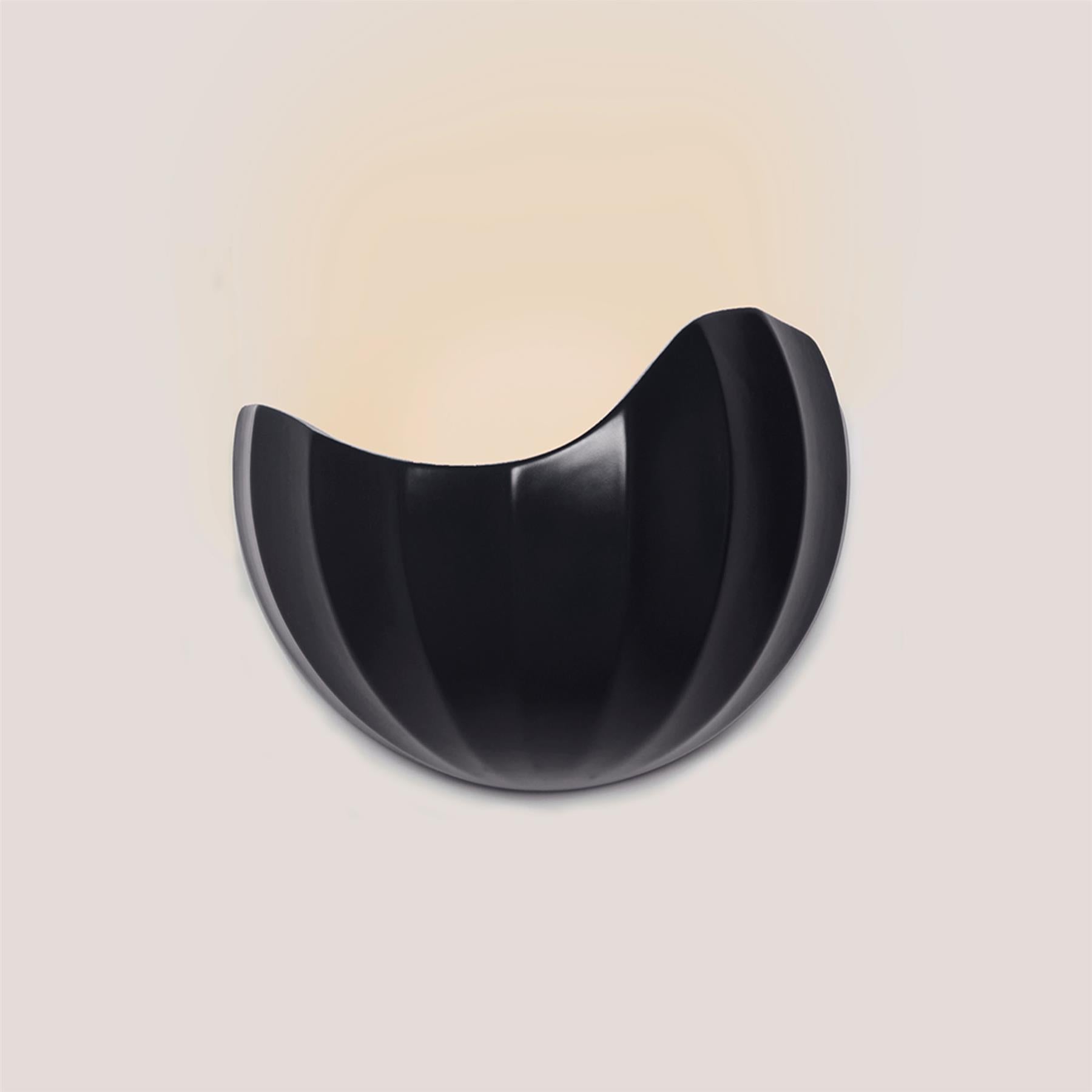 Patricia Lobo Onna Wall Light