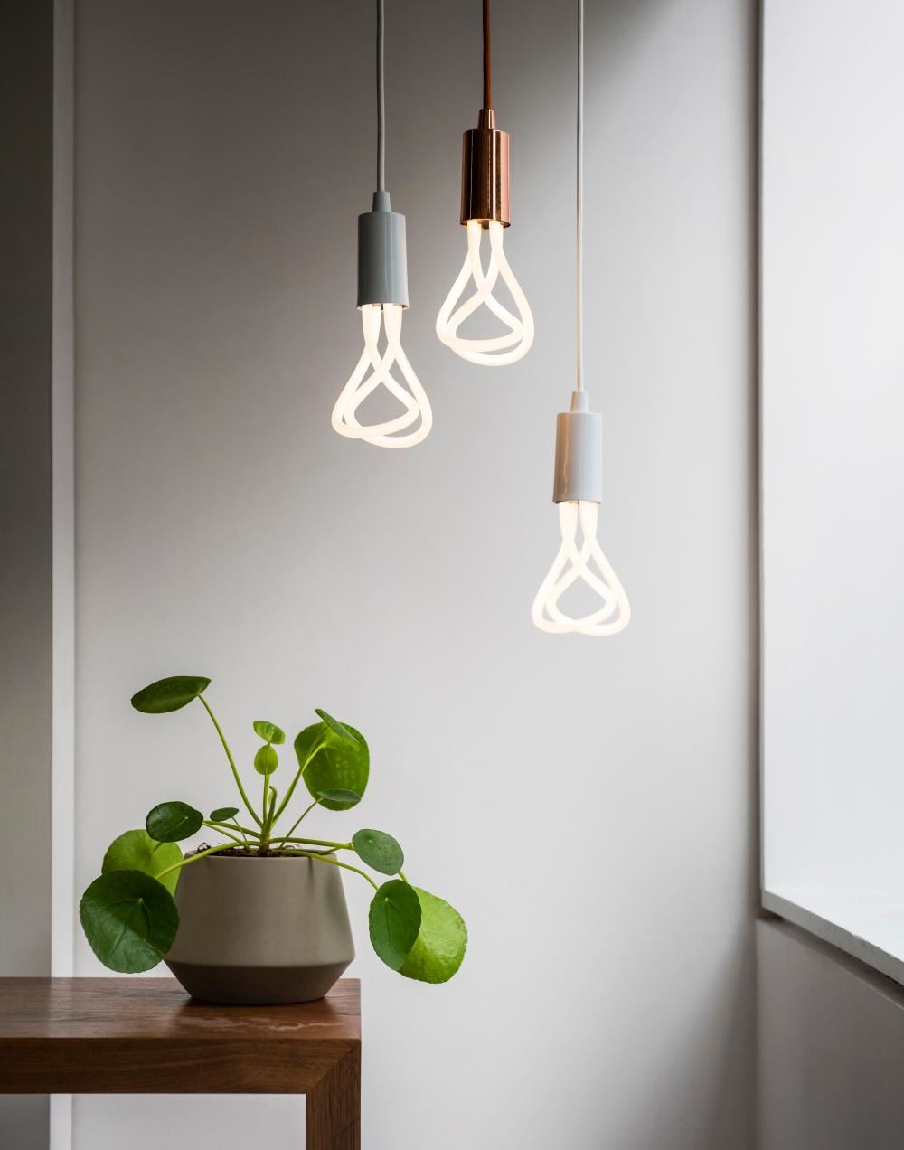 Plumen 001 LED bulb - E27