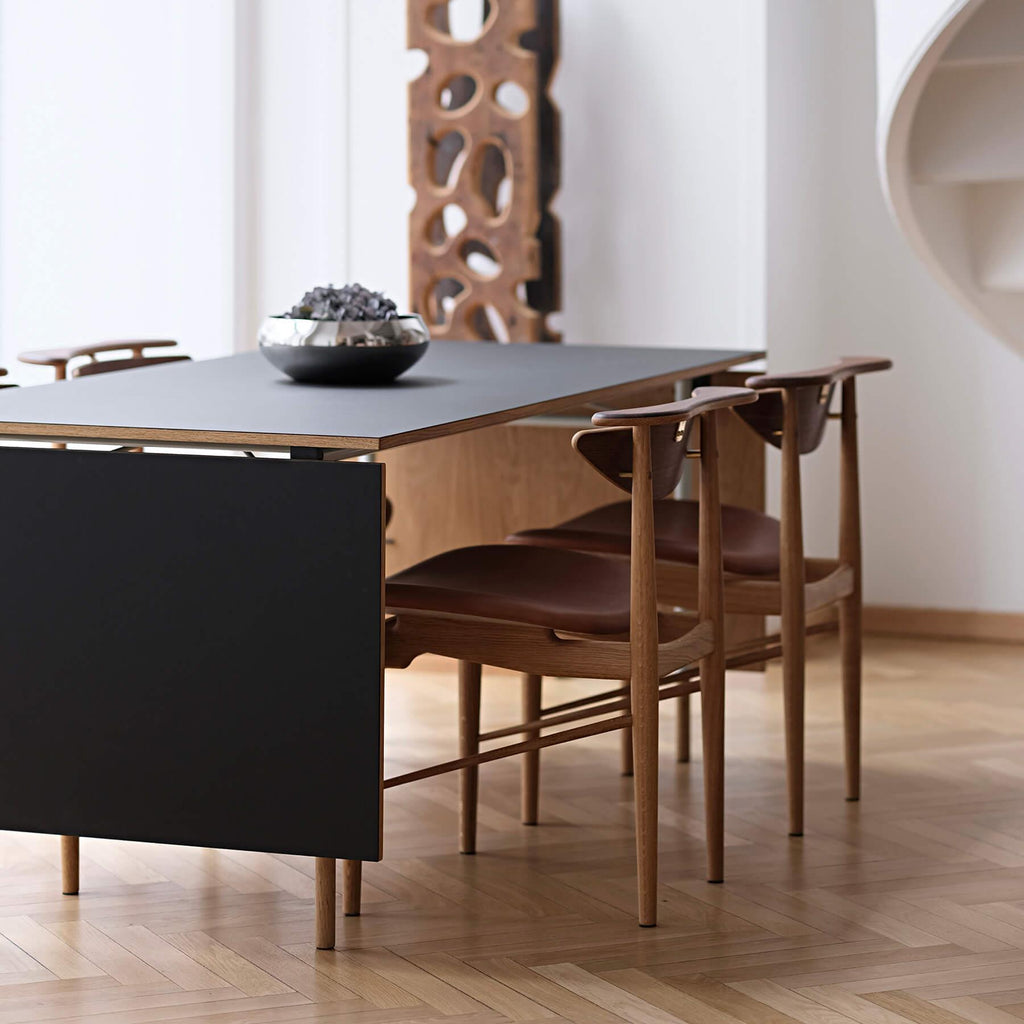 Finn Juhl Nyhavn Dining Table