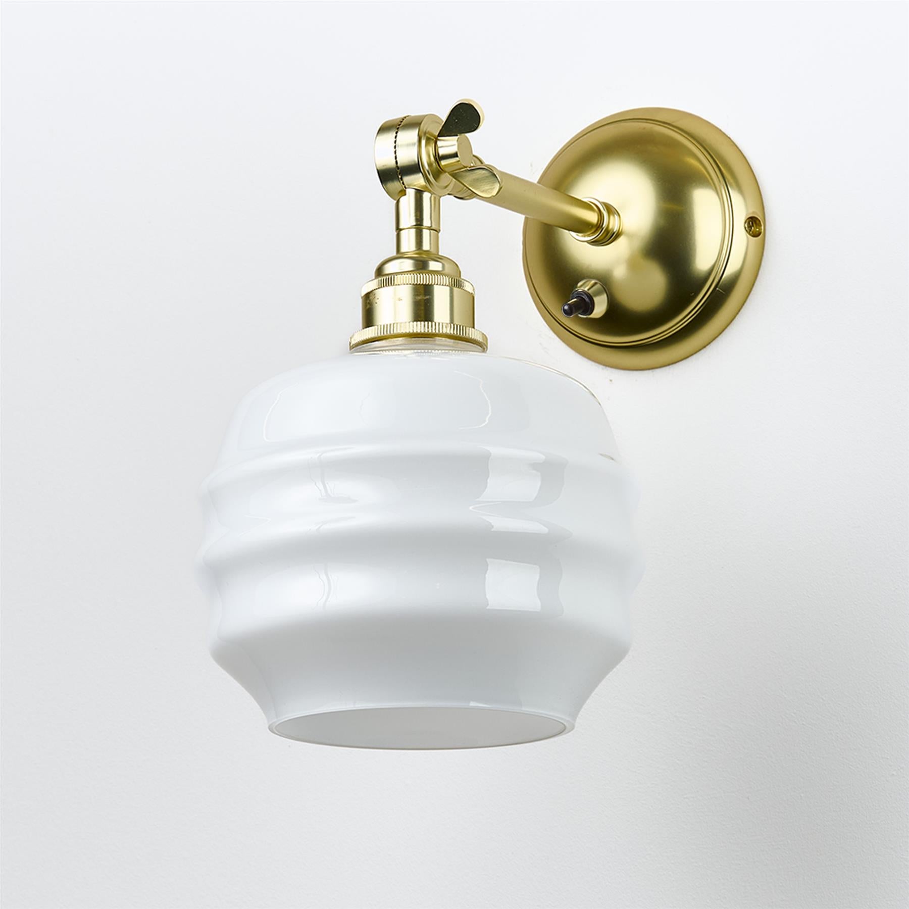 Old School Electric Deco Wall Light : Adjustable Arm