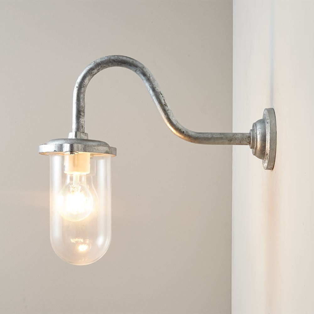 Davey Large Galvanised Steel Stable Light