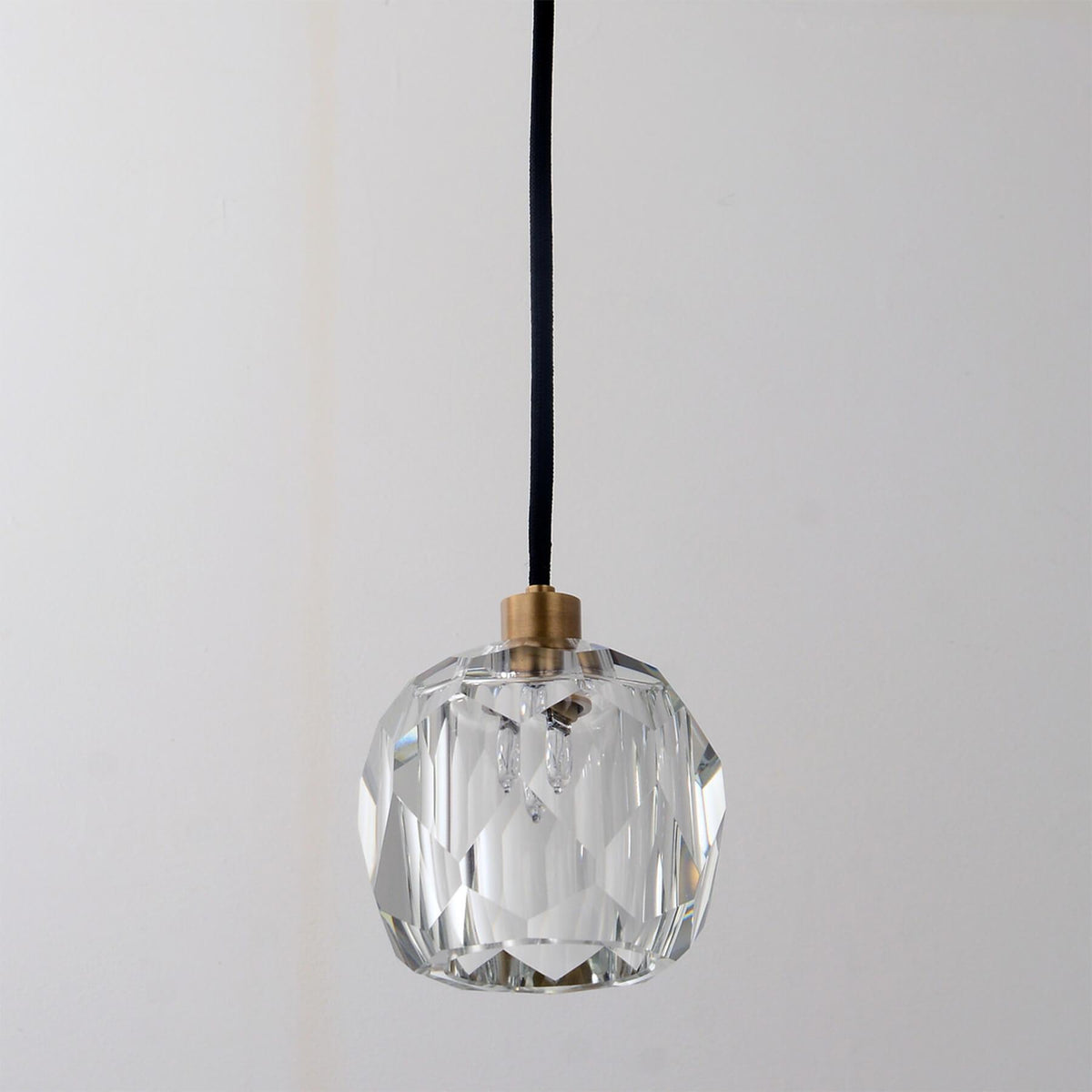 Jimmy Raiden Ball Be Crystal Pendant Light