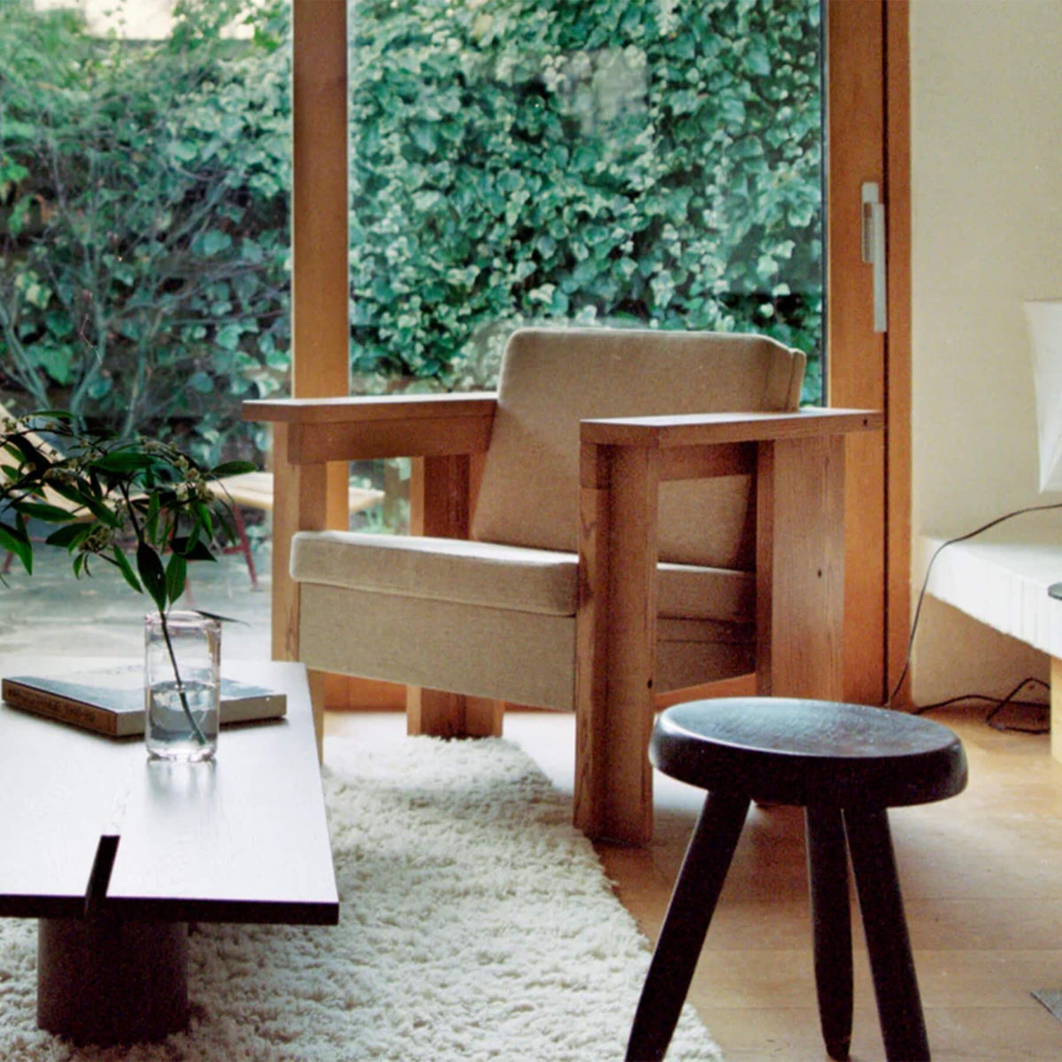 Frama Symmetry Chair