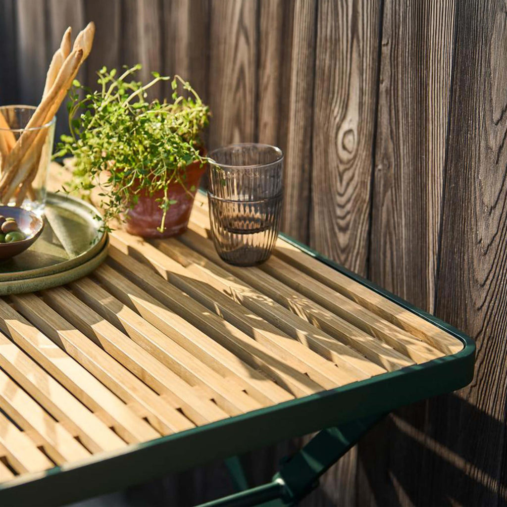 Mindo 121 Folding Outdoor Table