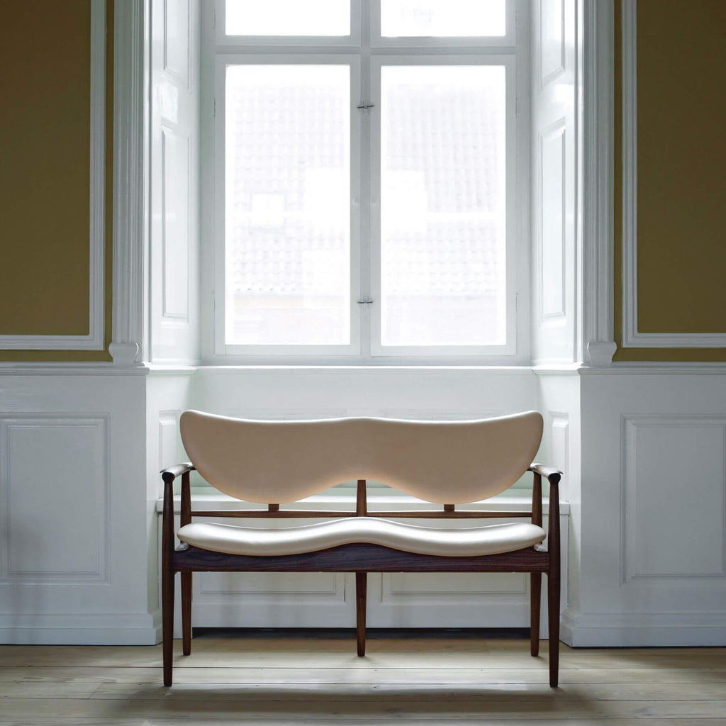 Finn Juhl The 48 Sofa Bench - Walnut