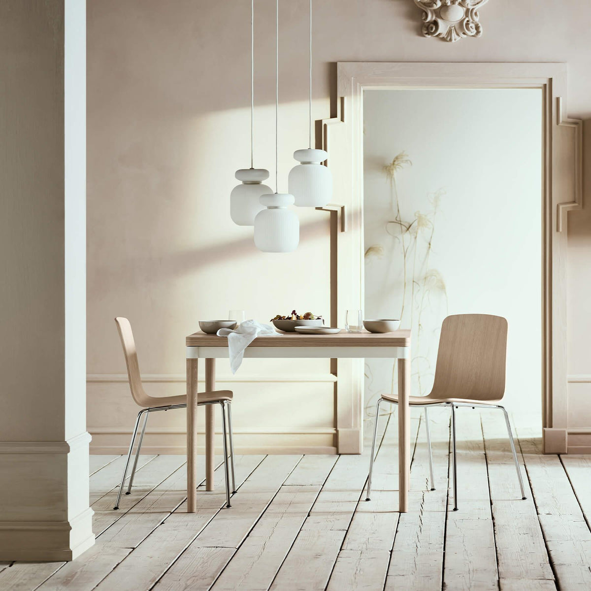 Bolia Palm Dining Chair - Metal Legs