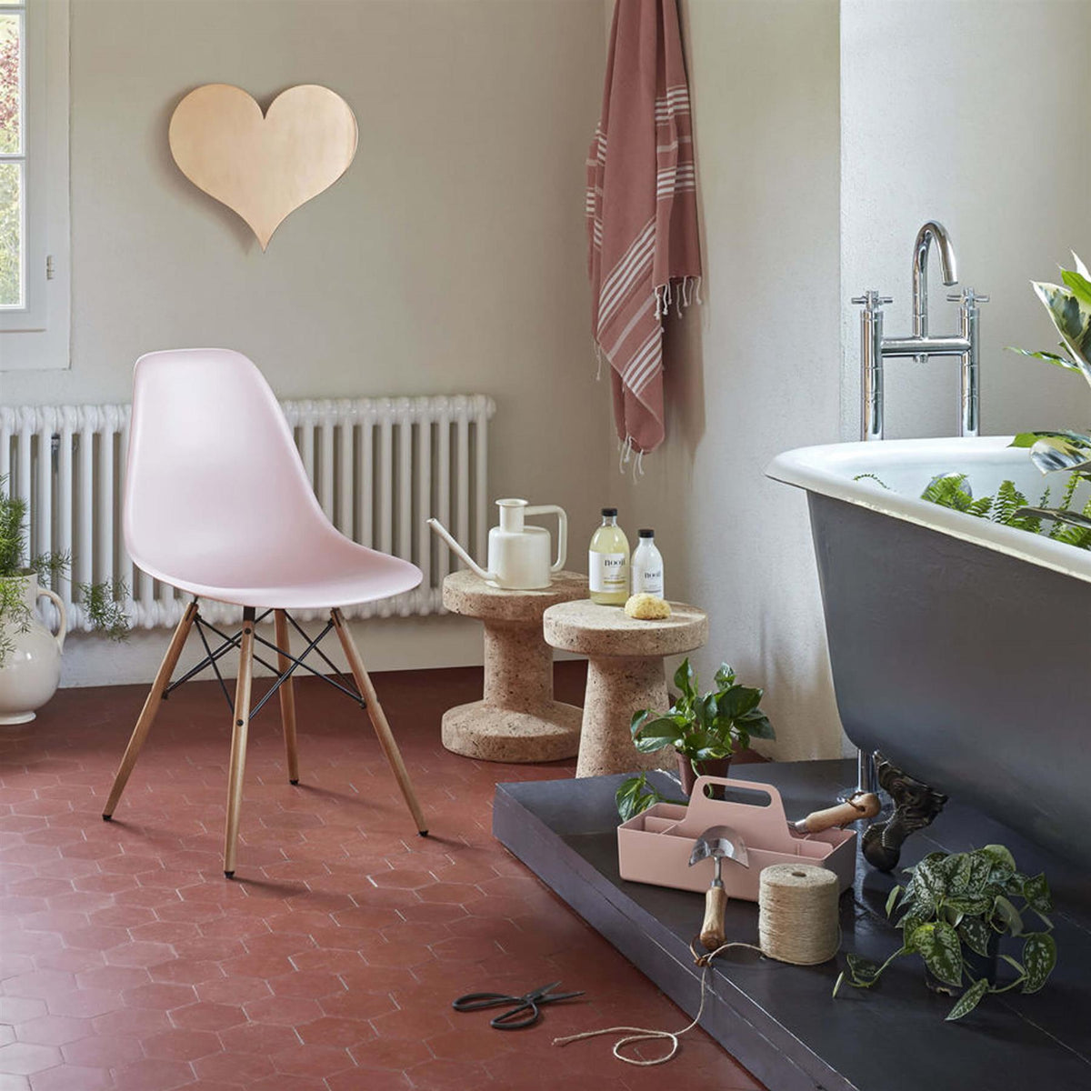 Vitra Eames RE DSW Plastic Side Chair