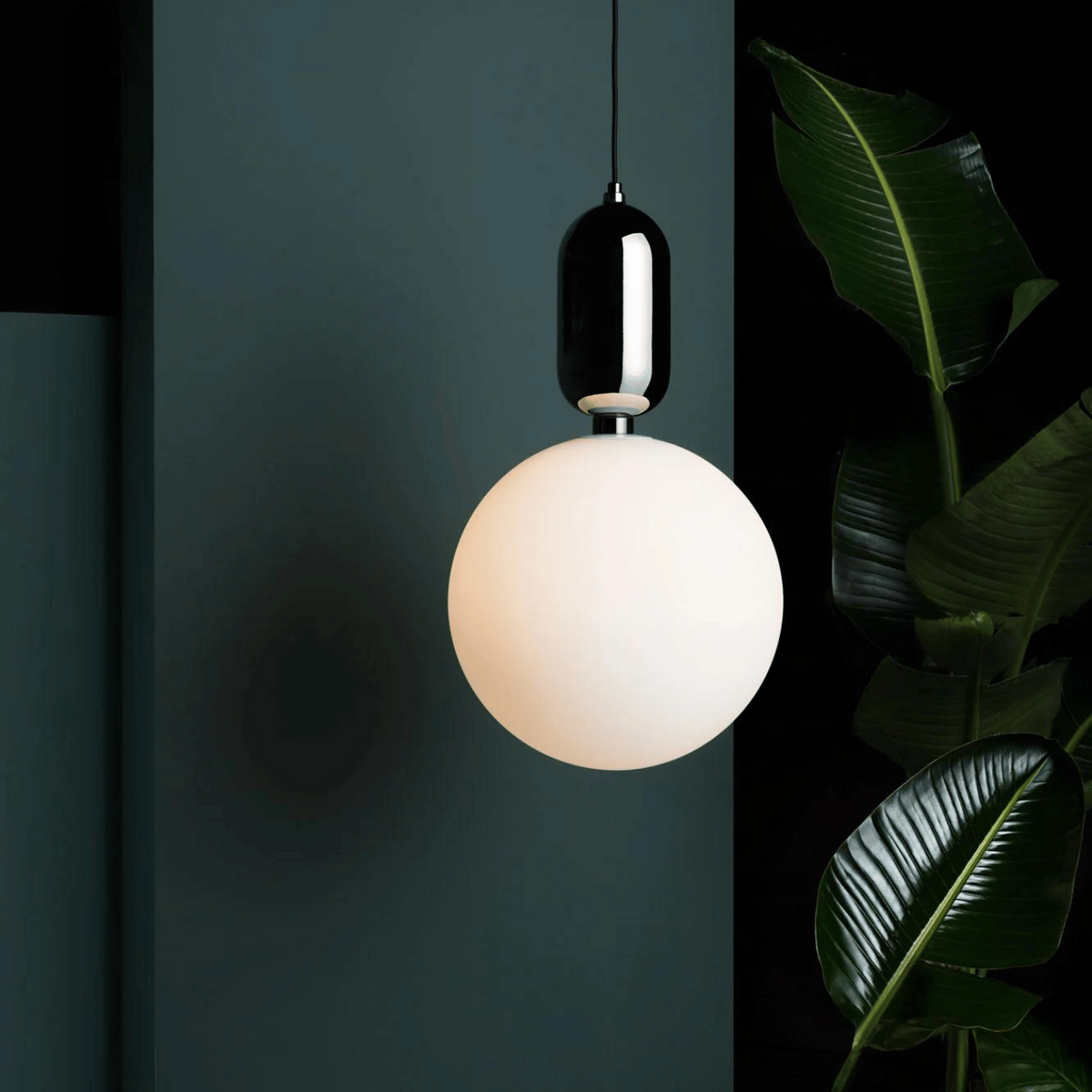 ABALLS pendant