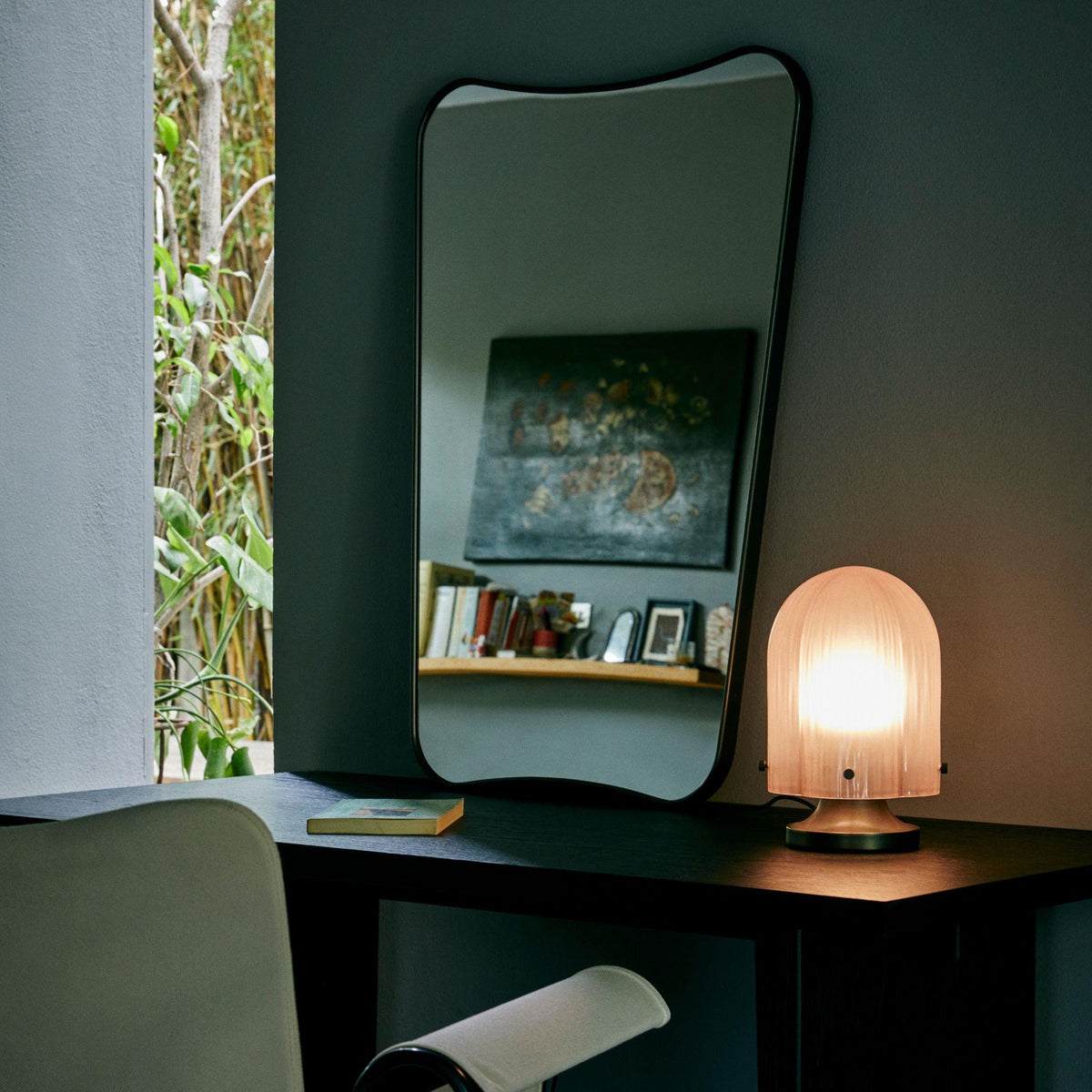 GUBI Seine Table Lamp
