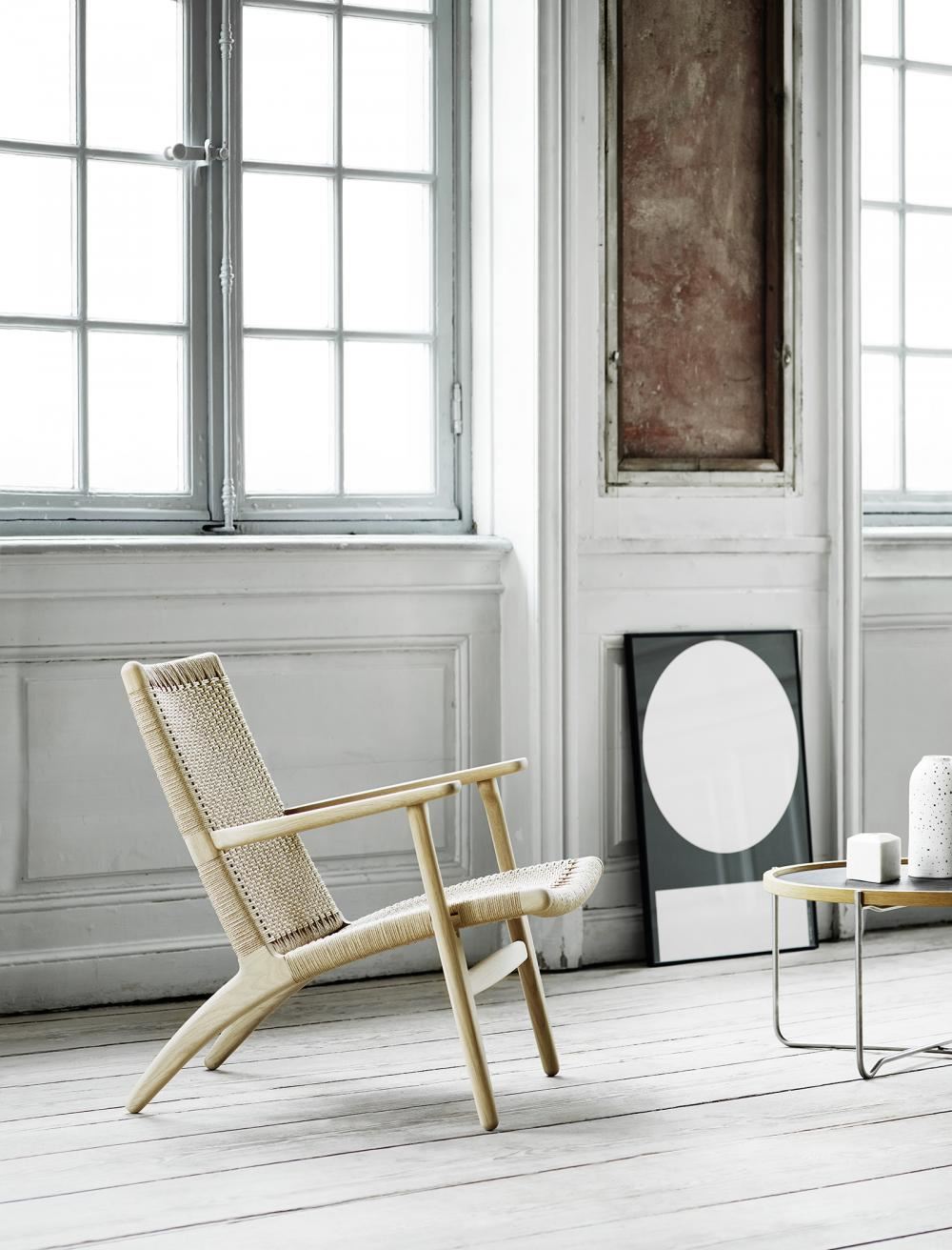 Carl Hansen & Son CH25 Lounge Chair