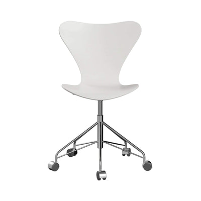 Fritz Hansen Series 7 Swivel Chair