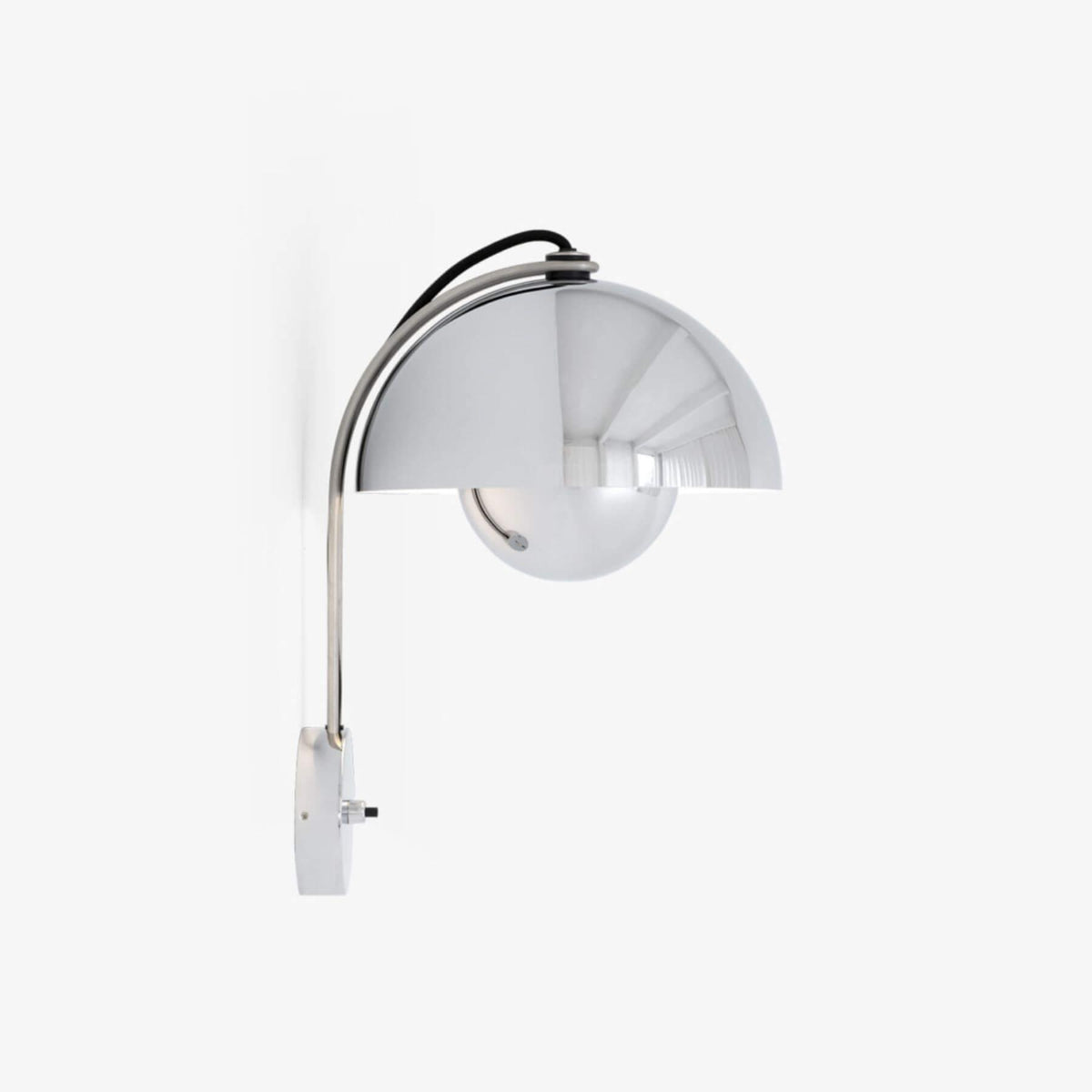 &Tradition VP8 Flowerpot Wall Lamp