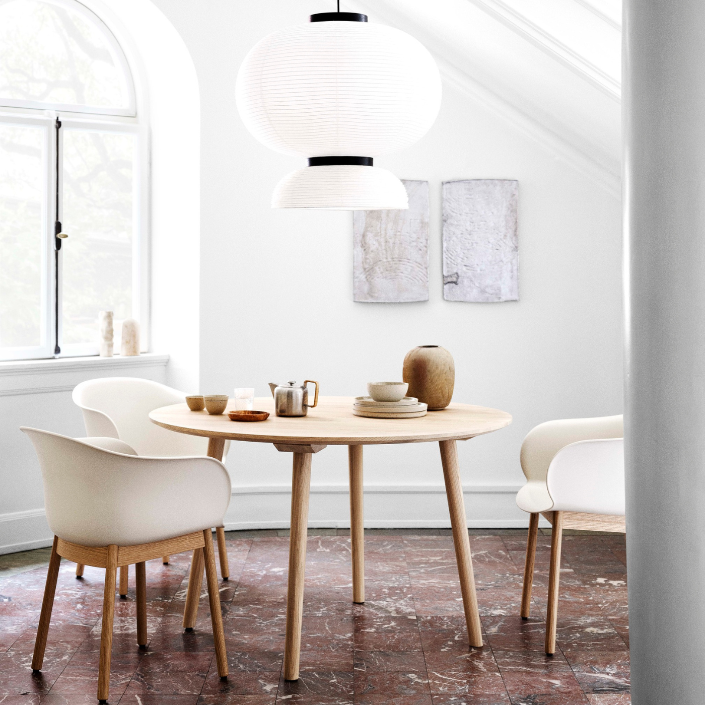 &Tradition SK4 In Between Dining Table - Circular