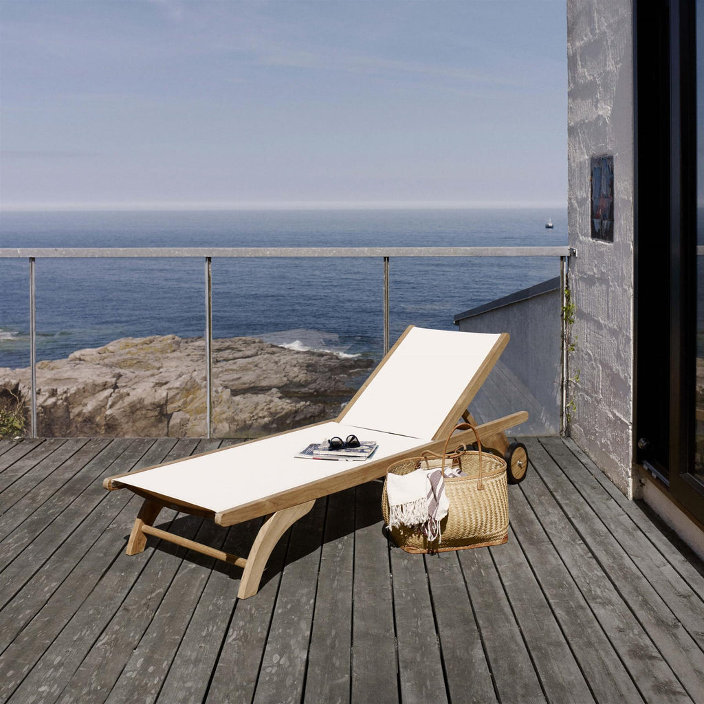 Fritz Hansen Columbus Sunbed