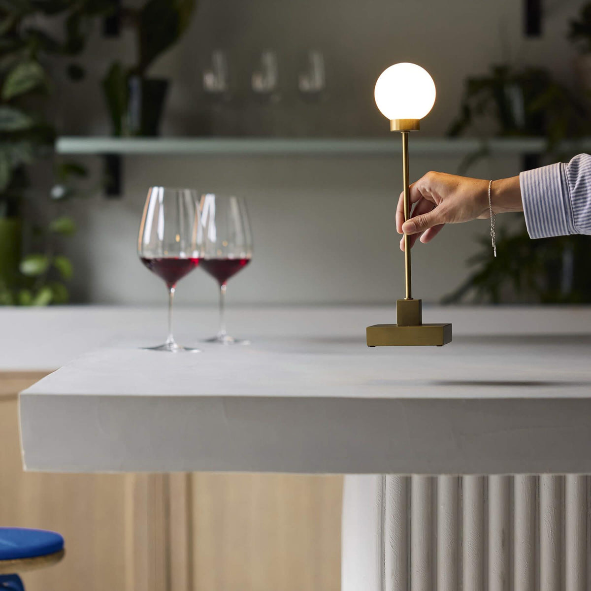 Northern Snowball Portable Table Lamp