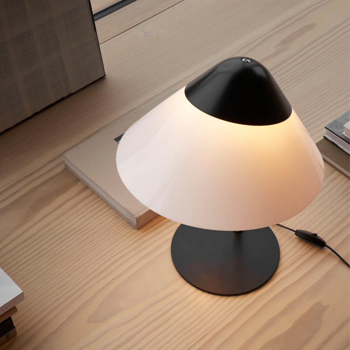 Carl Hansen & Son Opala Table Lamp